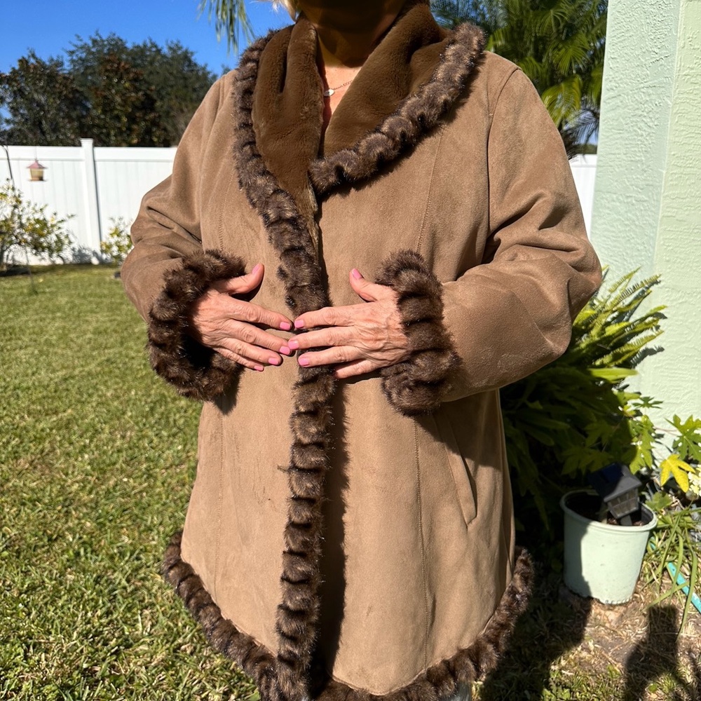 Jones New York Tan Faux Suede/Faux Fur Shawl Collar Button Front Coat X-Large